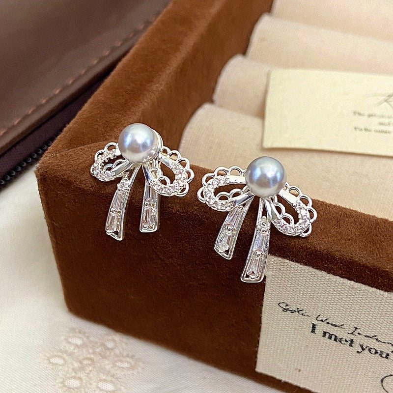 Bowknot Lace Pearl Stud Earrings