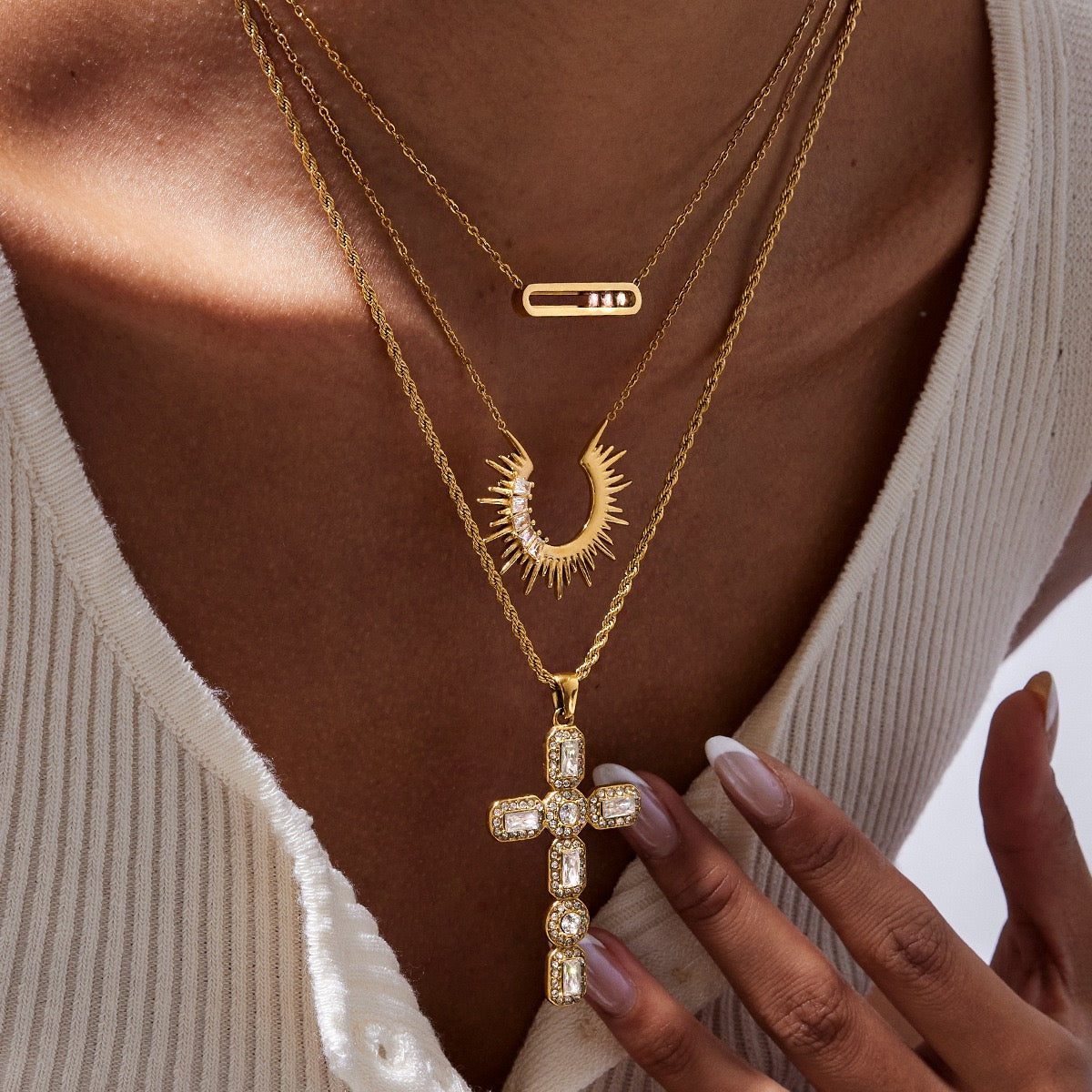 Dainty Diamond Cross Necklace – Elegant Faith-Inspired Pendant