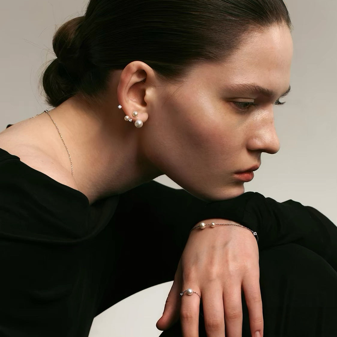 Starry Asymmetric Floating Pearl Earrings