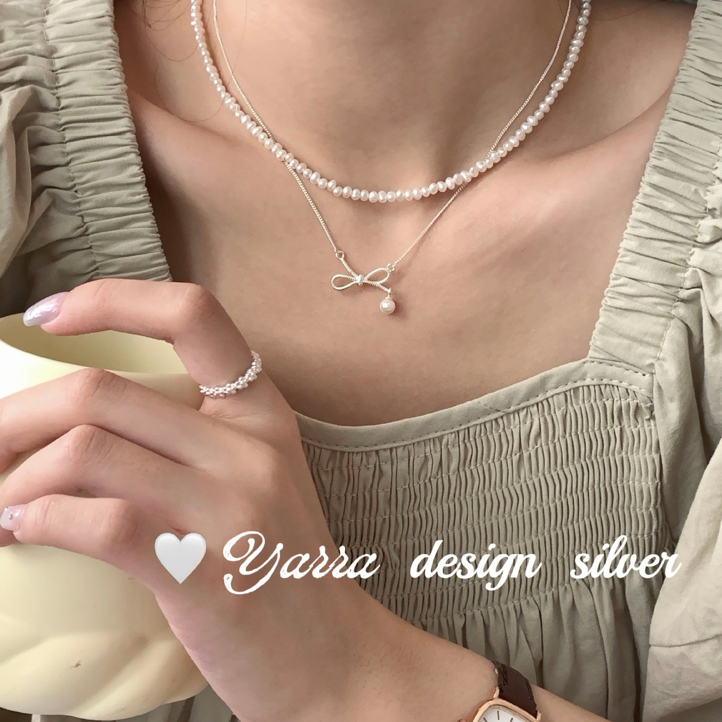 Twist Bow & Pearl Pendant Necklace