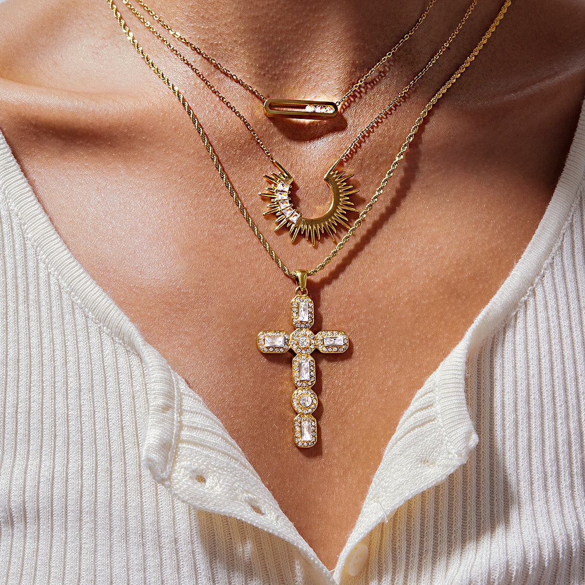 Dainty Diamond Cross Necklace – Elegant Faith-Inspired Pendant