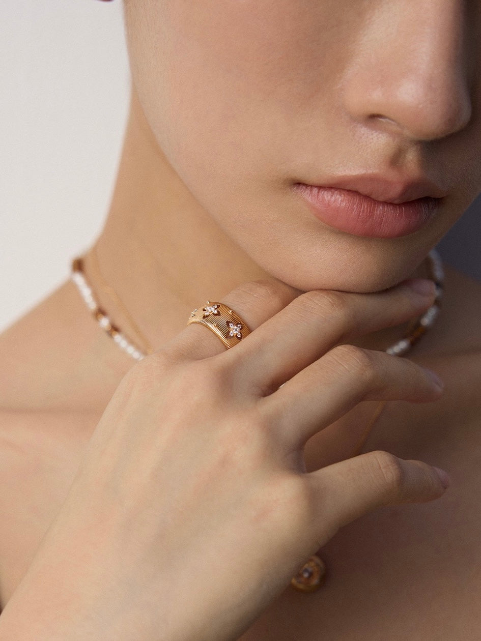 【Premium quality】925 Sterling Silver Minimalist Four-Point Star Ring