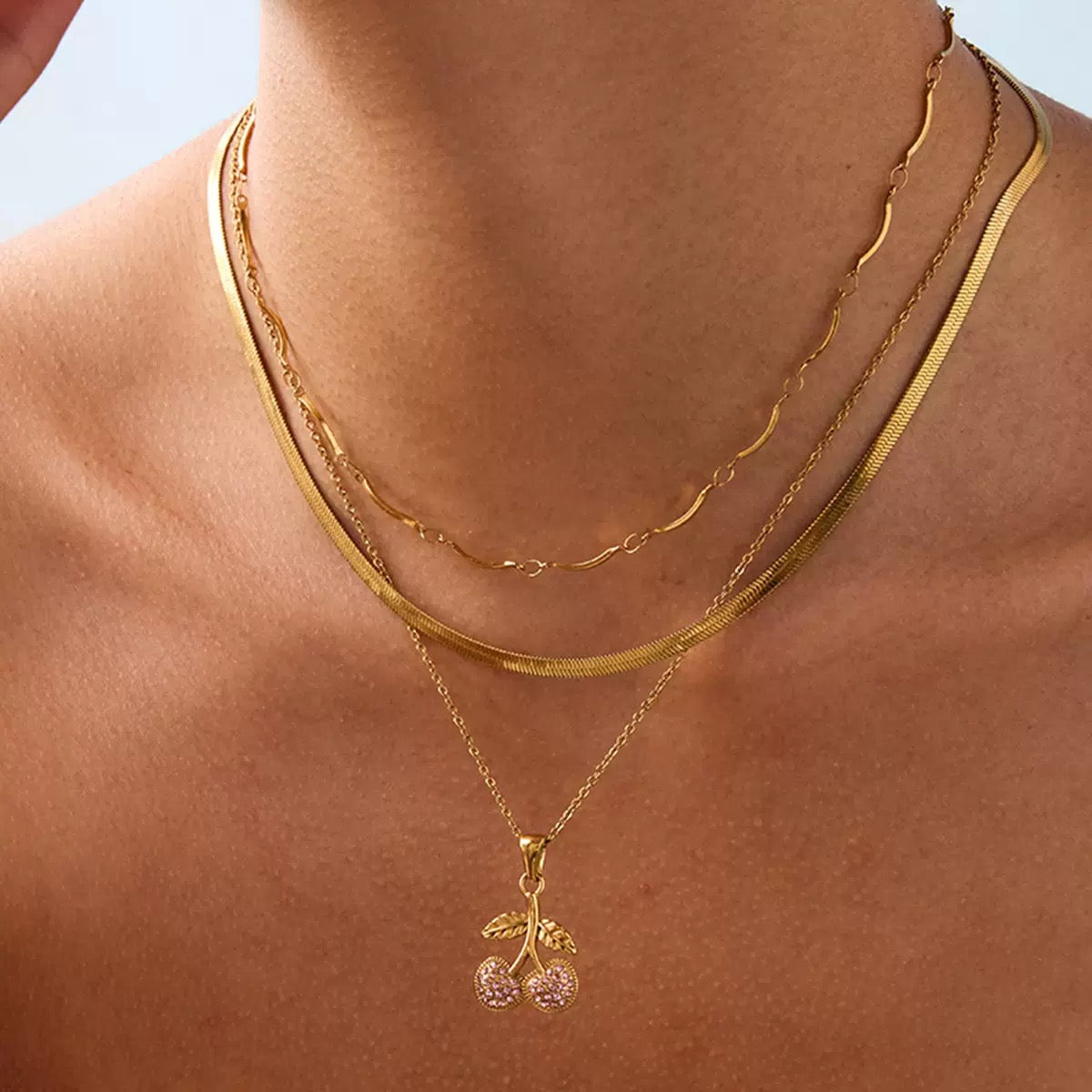 Cherry Pendant Necklace – Cute & Sparkly Daily Style