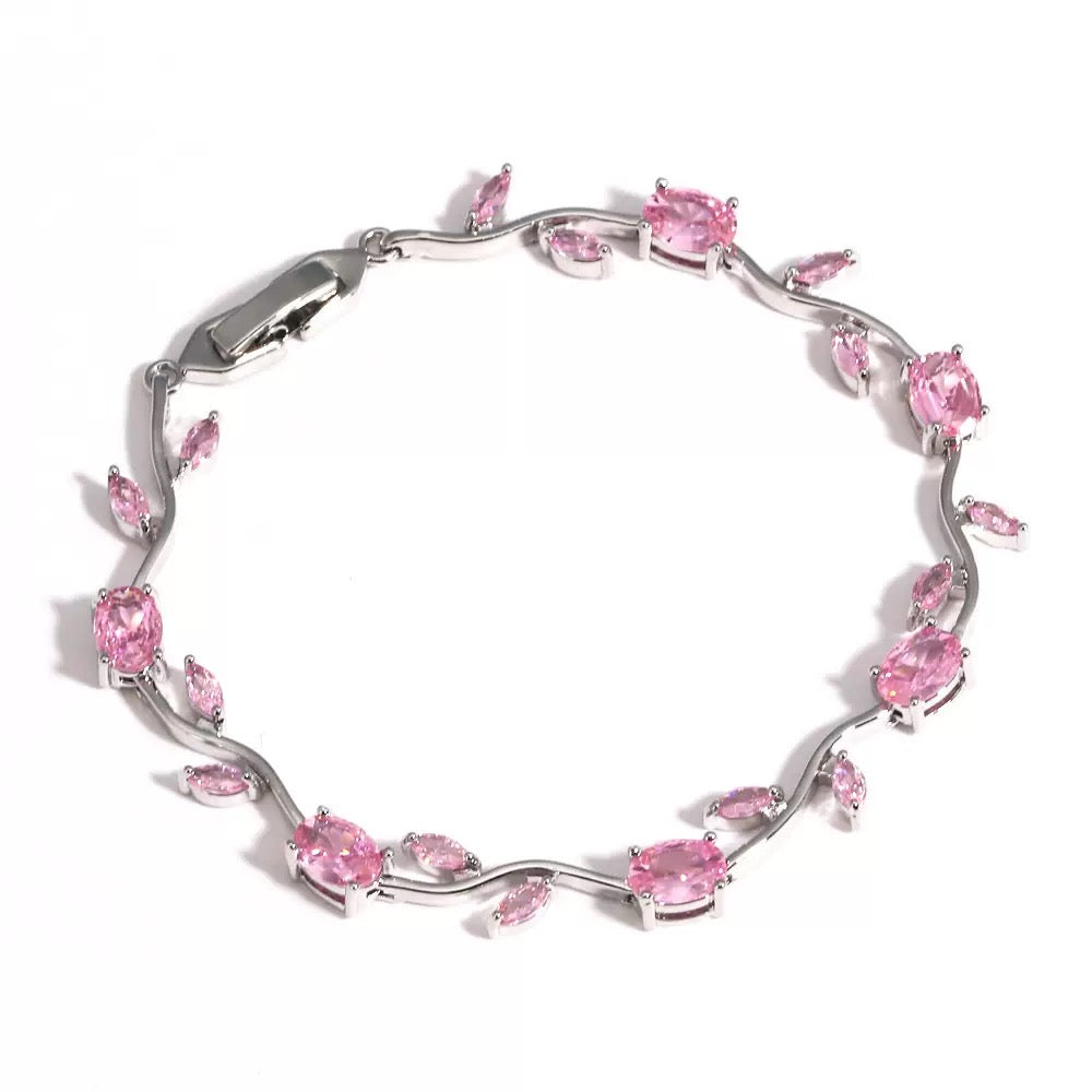 Adjustable Flower Bracelet | Natural Stone | Fade-Resistant Plated | Luxury Style