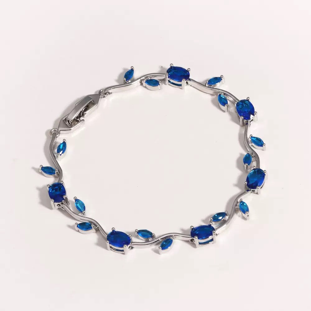 Adjustable Flower Bracelet | Natural Stone | Fade-Resistant Plated | Luxury Style