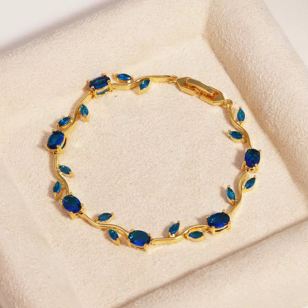 Adjustable Flower Bracelet | Natural Stone | Fade-Resistant Plated | Luxury Style