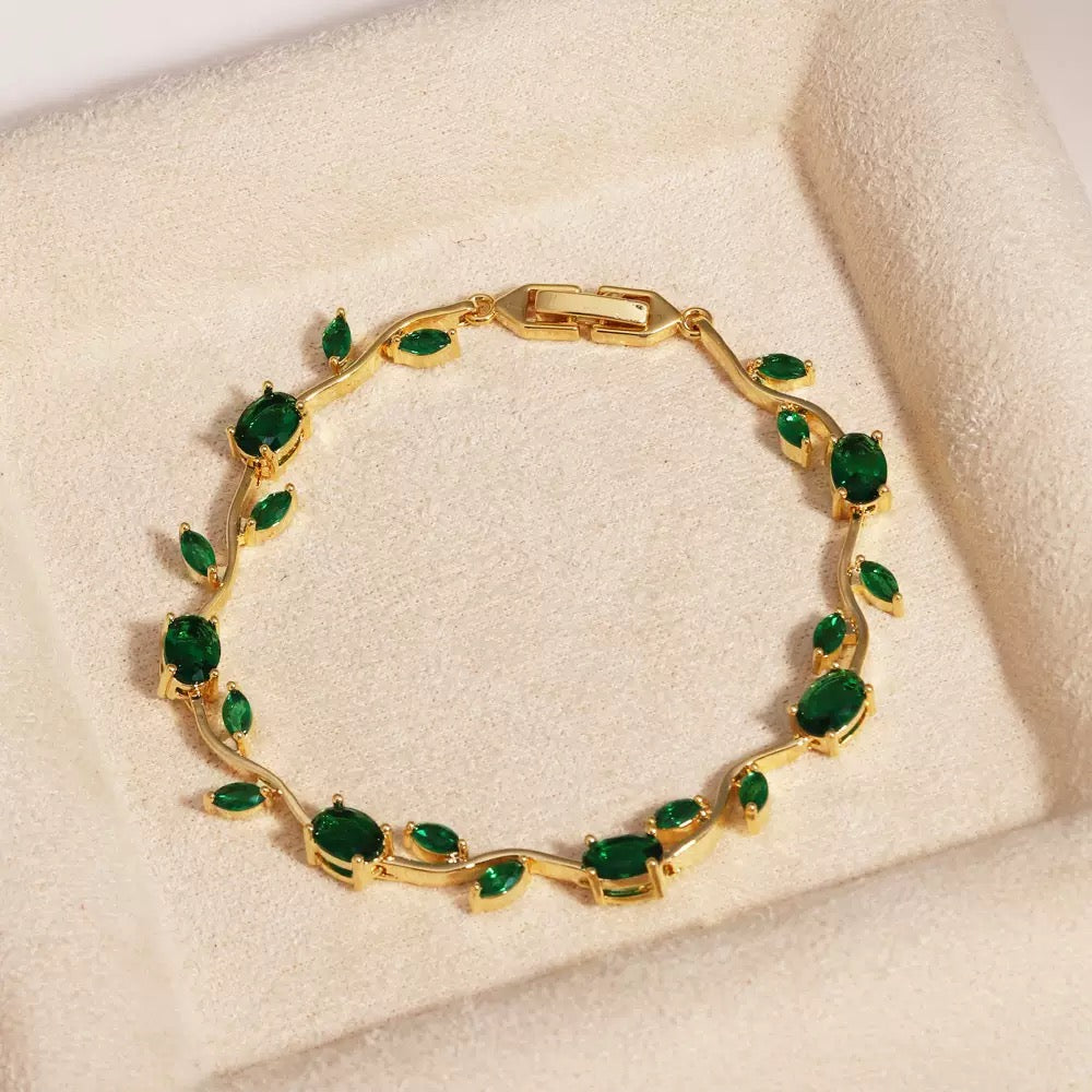 Adjustable Flower Bracelet | Natural Stone | Fade-Resistant Plated | Luxury Style